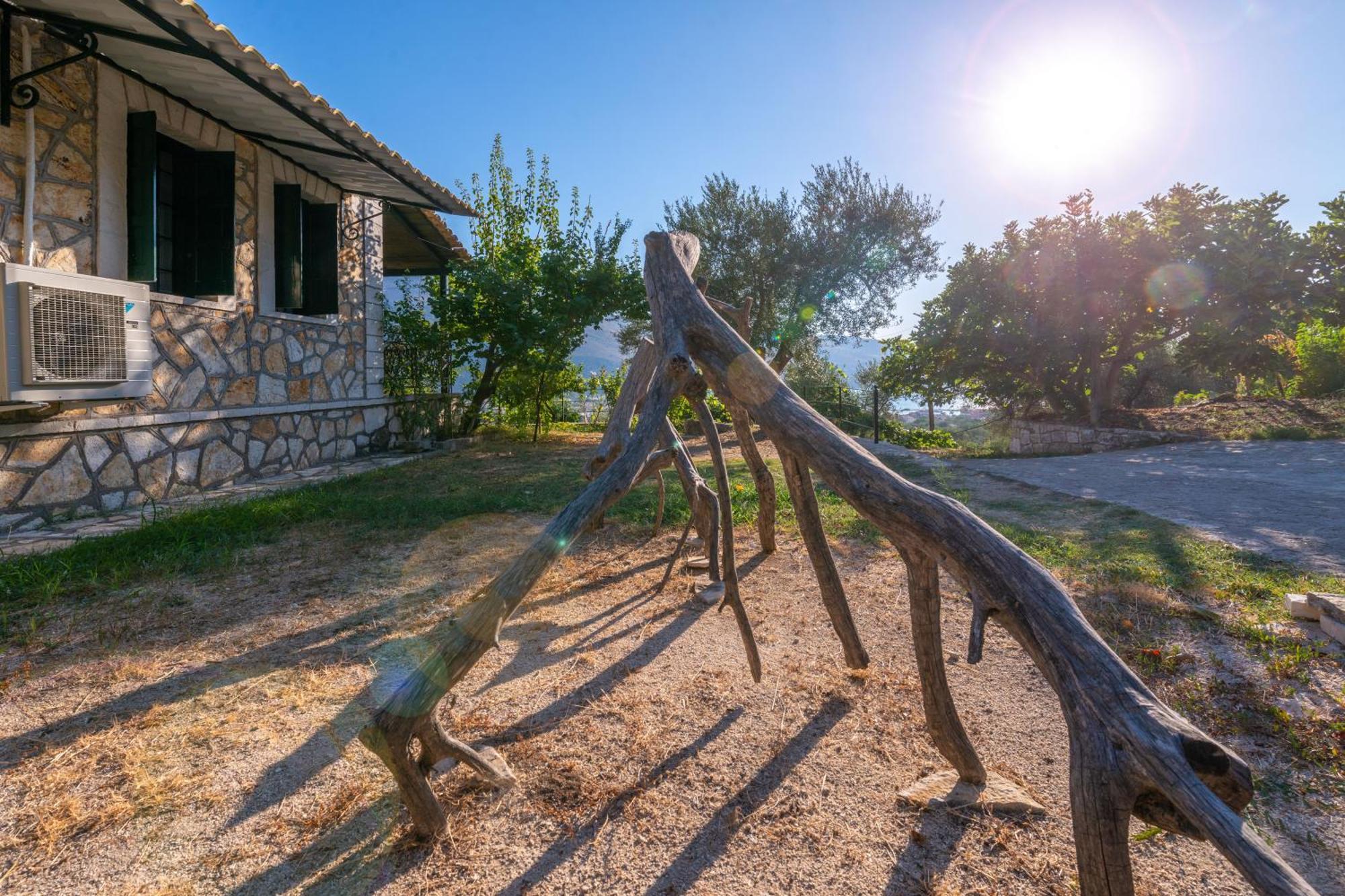 Liodentro - Olea Villa Plataria Buitenkant foto